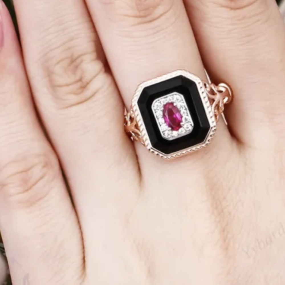 Black Onyx Ring with Red & Clear Zirconia Stones Halo Setting Gold Oblong NWT 6